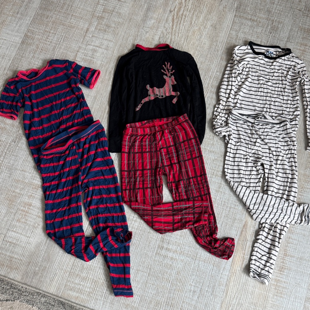 Three, Kids 5T Kickee Pants Pajama sets